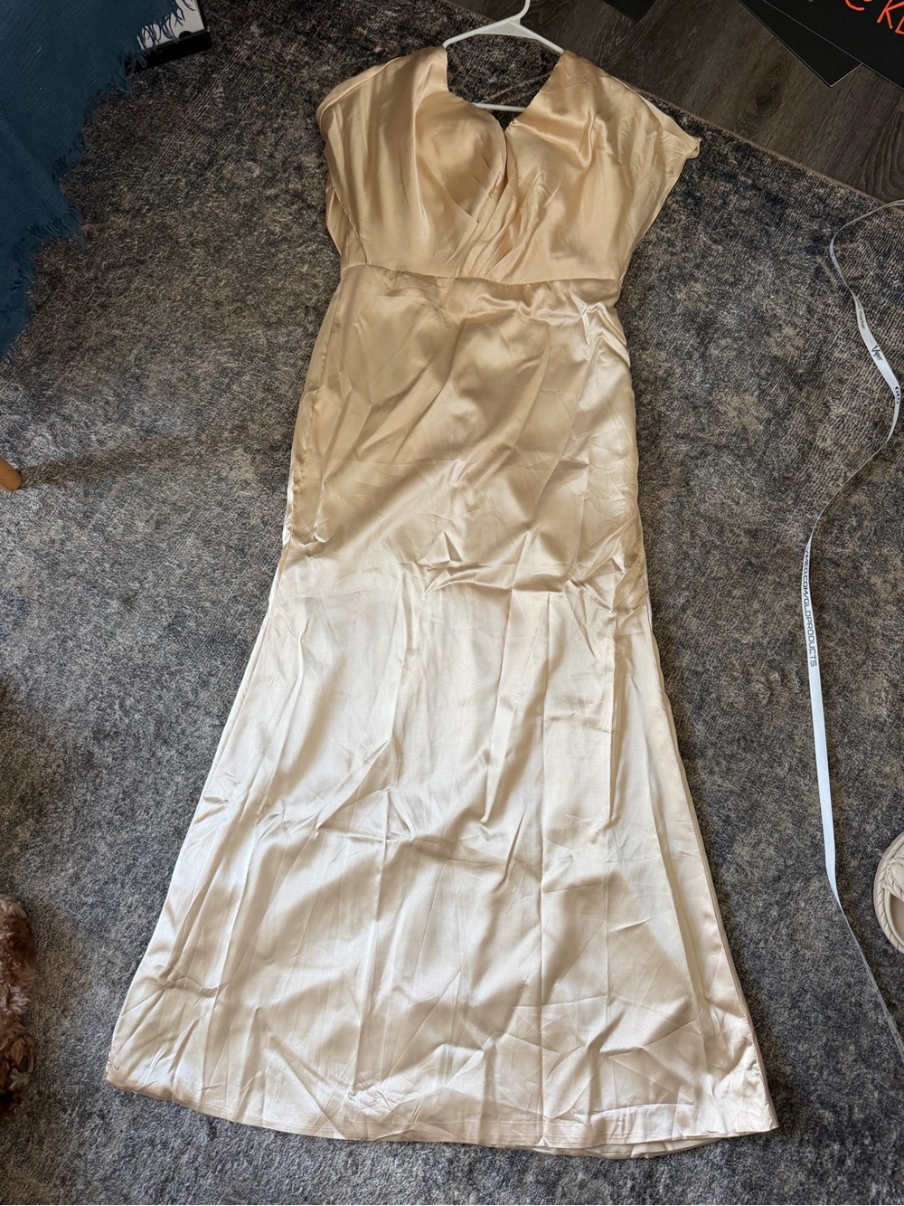 Elegant Champagne Satin Evening Dress